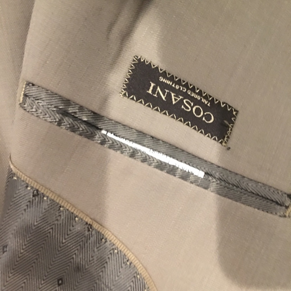 Men’s suit - Picture 2 of 3